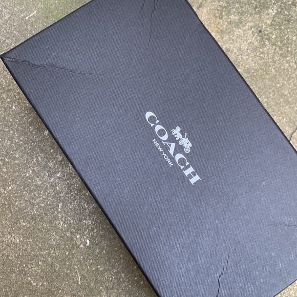 NIB - Coach Kitten Pumps - Picture 8 of 11